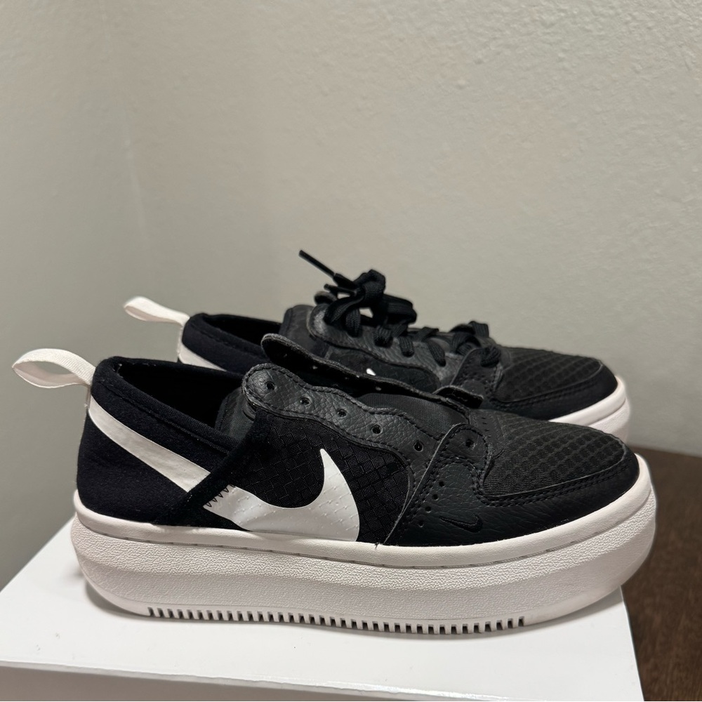 Nike Court Vision Alta Platform Black White Women’s 5 Casual Chunky Sneakers